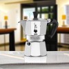 Bialetti Moka Express Caffettiera, Manico Anti Scottatura, Non Adatta A Induzione, Alluminio, Argento, 3 Tazze (130 ml) - 3 Tazze