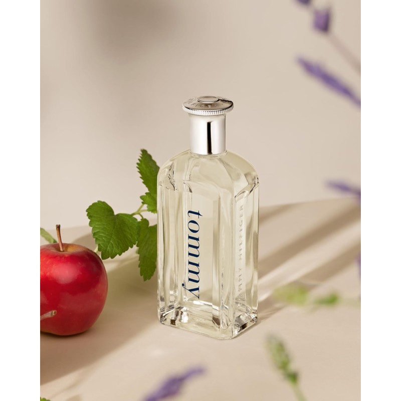 Tommy Hilfiger – Eau de Toilette Tommy 100 ml – Profumo Uomo – Fragranza Fougère – Note Agrumate e Fruttate – Flacone in Vetro Trasparente - 100 ml (Confezione da 1)