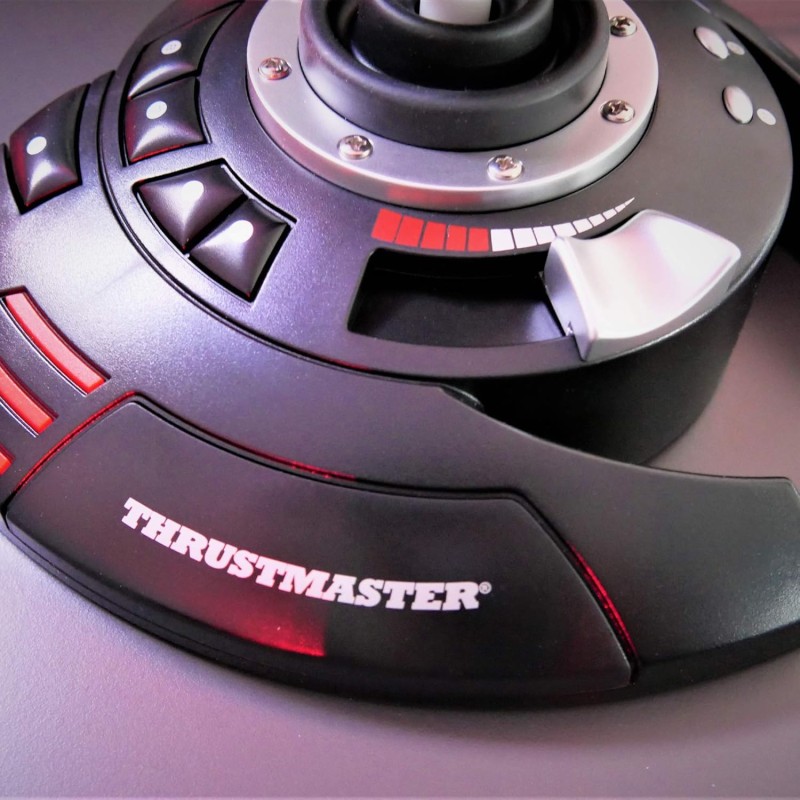 Thrustmaster T.Flight Stick X, Joystick con controllo del timone, tasti e assi riprogrammabili, impugnatura rotante, manetta integrata, grilletto per fuoco rapido, compatibile con PC/USB Thrustmaster T.Flight Stick X, Joystick con controllo del timone, tasti e assi riprogrammabili, impugnatura rotante, manetta integrata, grilletto per fuoco rapido, compatibile con PC/USB