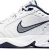 Nike Air Monarch IV, Scarpe da Ginnastica Uomo - 48.5 EU Bianco White Metallic Silver Midnight Navy 445