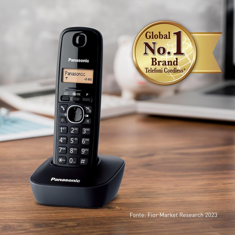 Panasonic KX-TG1611JTH Telefono Cordless Digitale, Unità Base e Ricevitore Singolo, ID Chiamante, Batteria Lunga Durata, Display LCD, Rubrica, Memoria di Riselezione, Sveglia, Grigio Antracite - Singolo Nero Panasonic KX-TG1611JTH Telefono Cordless Digitale, Unità Base e Ricevitore Singolo, ID Chiamante, Batteria Lunga Durata, Display LCD, Rubrica, Memoria di Riselezione, Sveglia, Grigio Antracite - Singolo Nero
