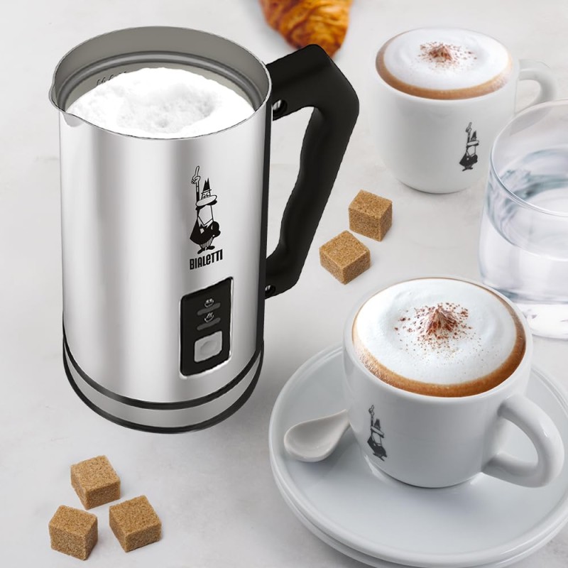 Bialetti Milk Frother Elettrico, Montalatte per Cappuccino, Capacità 150 ml Cappuccino o 300 ml Latte Caldo, Acciaio - Argento/Nero Bialetti Milk Frother Elettrico, Montalatte per Cappuccino, Capacità 150 ml Cappuccino o 300 ml Latte Caldo, Acciaio - Argento/Nero