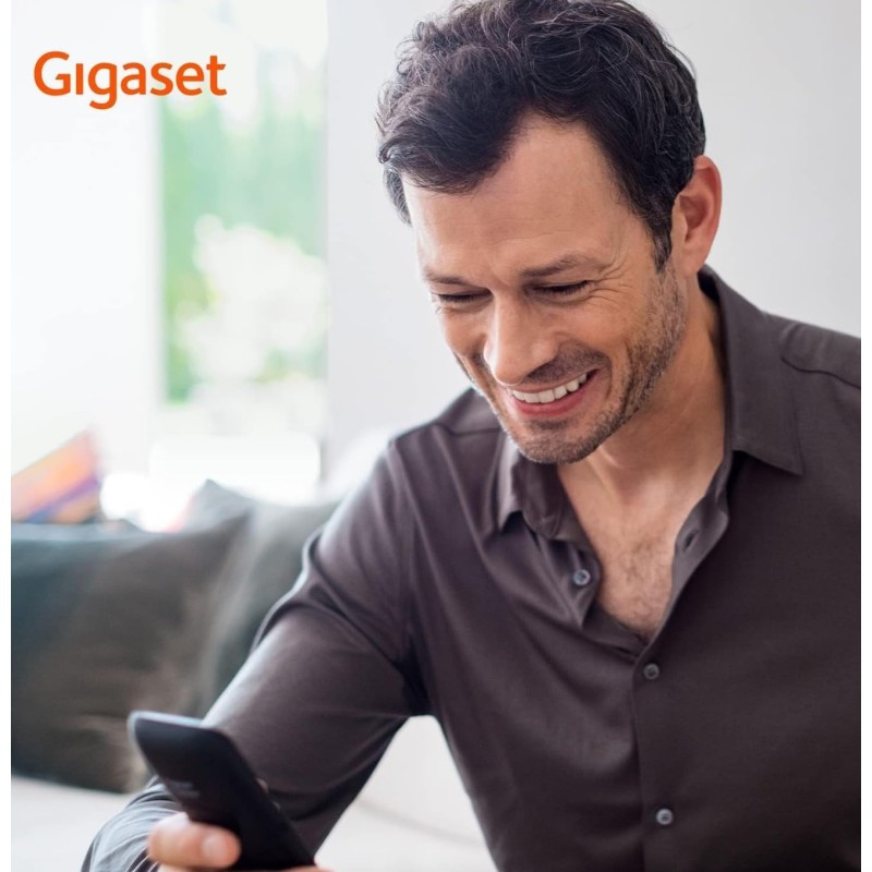 Gigaset A116 - Telefono Cordless - Durata delle batterie 12 ore di conversazione e 130 ore di standby - Fino a 50 voci, Nero [Compatibile in IT, ES]