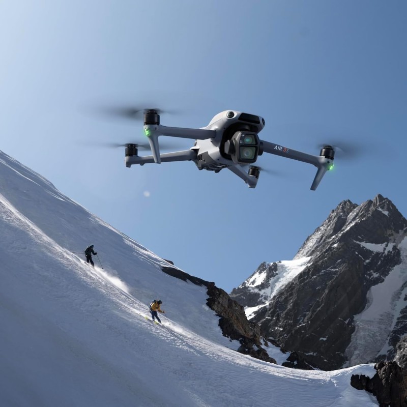 DJI Air 3S (RC-N3), drone fotocamera 4K, drone due fotocamere con fotocamera grandangolo CMOS 1", video HDR 4K/60fps e 14 stop di gamma dinamica, 45 minuti di volo, distanza di trasmissione 20 km
