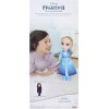 Frozen 2 – bambola Elsa Adventure 38 cm, estremamente dettagliata, indossa abiti da sogno ispirati al film ed è dotata di occhi scintillanti grazie al Royal Reflection Eyes