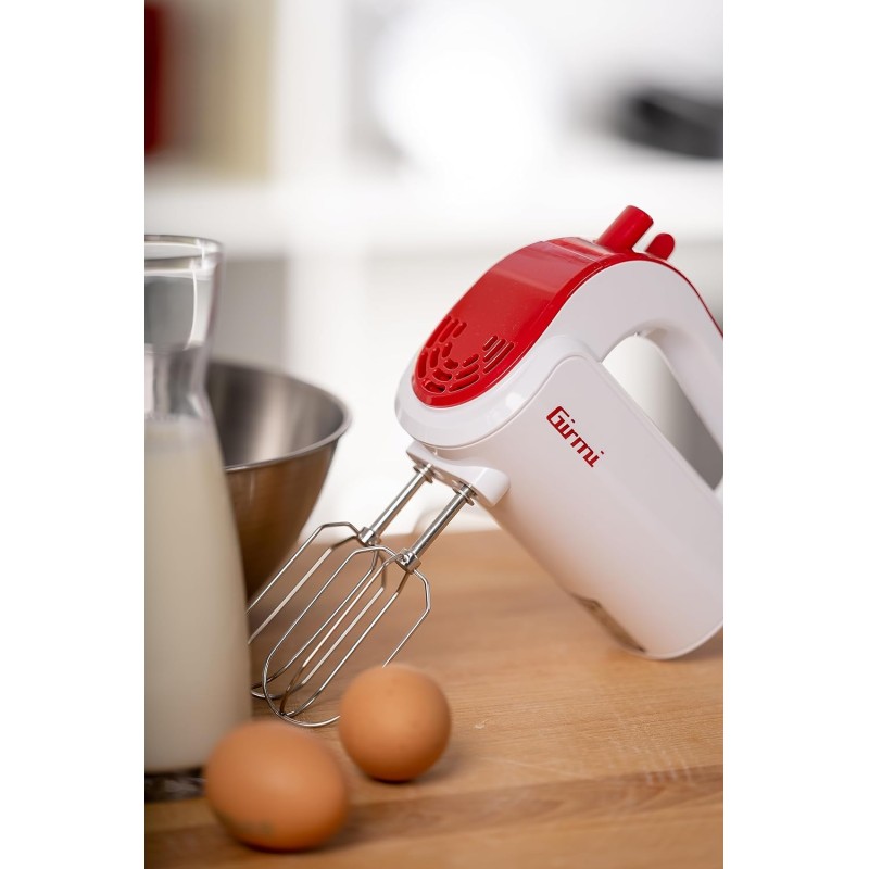 Girmi SB02 Sbattitore Elettrico, 170W, Sbattitori Inox per montare panna ed albumi, Funzione Turbo, Ganci Inox per impasti dolci e salati, 5 Velocità, Bianco/Rosso - Bianco/Rosso