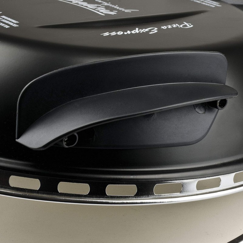 G3 Ferrari G1000610 Pizza Express Delizia, Forno Pizza, 1200 W, Termostato regolabile 400°C, Pizza fragrante in 5 minuti, Doppia resistenza riscaldante, Ricettario e Palette inclusi Nero - Nero G3 Ferrari G1000610 Pizza Express Delizia, Forno Pizza, 1200 W, Termostato regolabile 400°C, Pizza fragrante in 5 minuti, Doppia resistenza riscaldante, Ricettario e Palette inclusi Nero - Nero