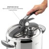 Lagostina Novia Vitamin Lagoeasy'UP Pentola a Pressione 5 L in Acciaio Inox 18/10 Ø 22 cm, Pentola Induzione e Gas, Coperchio con Apertura Facilitata, Inclusi Cestello, Ecodose e Ricettario - 5 Litri
