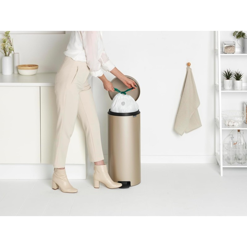 Brabantia - Pattumiera a pedale, Metallic Gold, 30L - 30 Litri Champagne Brabantia - Pattumiera a pedale, Metallic Gold, 30L - 30 Litri Champagne