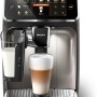 Philips 5400 Series Macchina da Caffè Automatica - Montalatte LatteGo, 12 Bevande, Display Intuitivo, 4 Profili Utente, Cromato (EP5447/90) - Cromato