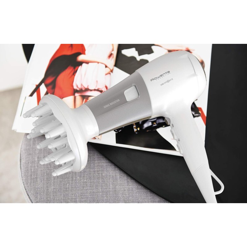 Rowenta CV5930 Powerline Asciugacapelli con Booster Ionico, Phon per Capelli 2100W, Tecnologia Effiwatts, Thermo Control, 1 Diffusore e 1 Concentratore, 6 Combinazioni di Velocità/Temperatura - Bianco/Argento