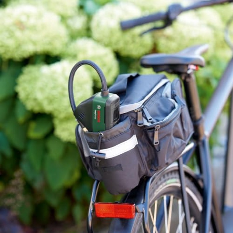 Bosch Minipompa elettrica EasyPump (Batteria da 3,0 Ah, 3,6 V, Funzione Autostop, 150 PSI, 10,3 Bar, LED, Ricaricabile Tramite Cavo USB-C, in Confezione di Cartone) - EasyPump 3.6V Bosch Minipompa elettrica EasyPump (Batteria da 3,0 Ah, 3,6 V, Funzione Autostop, 150 PSI, 10,3 Bar, LED, Ricaricabile Tramite Cavo USB-C, in Confezione di Cartone) - EasyPump 3.6V