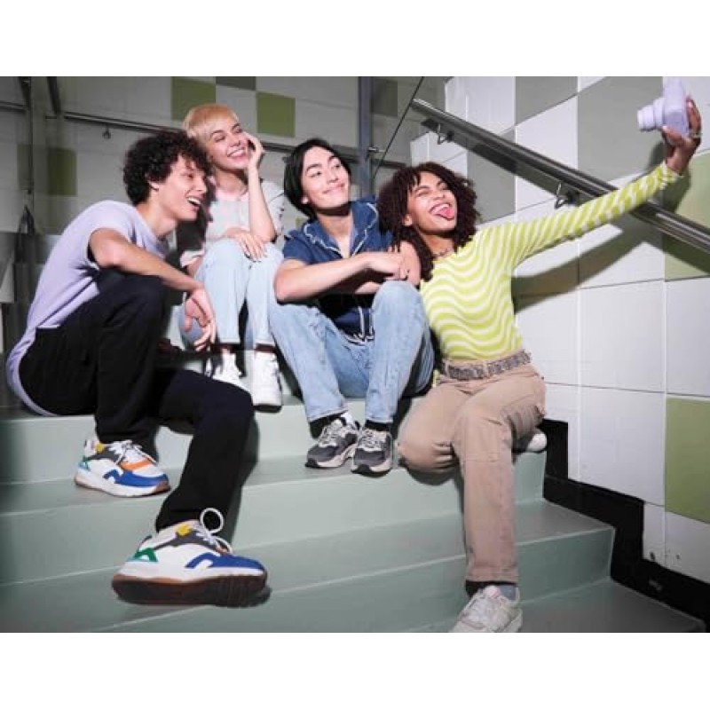 Fujifilm instax mini 12 Clay White - Macchina Fotografica Istantanea, Specchietto Selfie e Modalità Close Up, Esposizione Automatica, Design Pop, Dimensioni Stampa 86 mm x 54 mm - Clay White Fujifilm instax mini 12 Clay White - Macchina Fotografica Istantanea, Specchietto Selfie e Modalità Close Up, Esposizione Automatica, Design Pop, Dimensioni Stampa 86 mm x 54 mm - Clay White