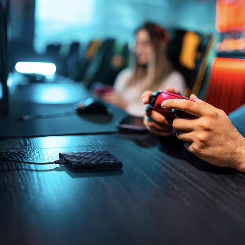 Samsung Memorie T9 MU-PG2T0B SSD Esterno Portatile da 2TB, USB 3.2 Gen 2x2, 20 Gbps, Nero - 2 TB Samsung Memorie T9 MU-PG2T0B SSD Esterno Portatile da 2TB, USB 3.2 Gen 2x2, 20 Gbps, Nero - 2 TB