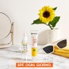 Garnier Fluido Anti-UV Quotidiano Anti-Macchie Glow, SPF 50+, Per Tutti i Tipi di Pelle, Arricchito con Vitamina C*, Protegge dai Raggi UV, Uniforma e Illumina, Daily UV Glow, 40 ml