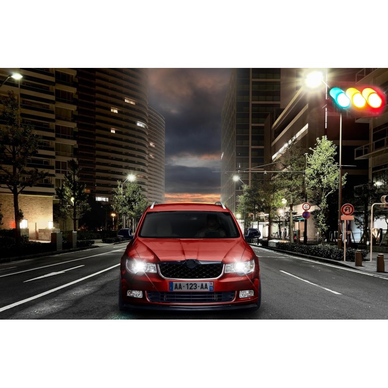 Philips Ultinon Pro6000 Standard H7-LED, lampadina LED omologata*, fino al 220% di luminosità in più**, 5.800K, set di 2