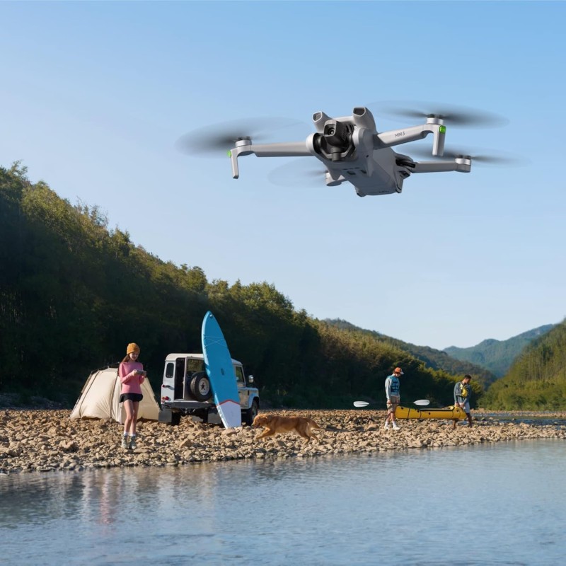 DJI Mini 3 – Mini drone con fotocamera leggero e pieghevole con video in 4K HDR, autonomia di 38 minuti, Riprese verticali native e funzioni intelligenti, C0 DJI Mini 3 – Mini drone con fotocamera leggero e pieghevole con video in 4K HDR, autonomia di 38 minuti, Riprese verticali native e funzioni intelligenti, C0