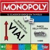 Hasbro Gaming, Monopoly, Gioco da Tavolo, Ideale per Famiglia e Amici, per Bambini e Bambine da 8 Anni in Su, Include Vaschetta Contenitore e Pedine Più Grandi, per 2-6 Giocatori, in Italiano