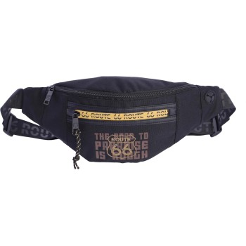 ROUTE 66 - Marsupio uomo - Marsupio uomo nero per ogni occasione, dispone di 3 scomparti e tasca interna con cerniera, uscita cavo per cuffie - Nero ROUTE 66 - Marsupio uomo - Marsupio uomo nero per ogni occasione, dispone di 3 scomparti e tasca interna con cerniera, uscita cavo per cuffie - Nero