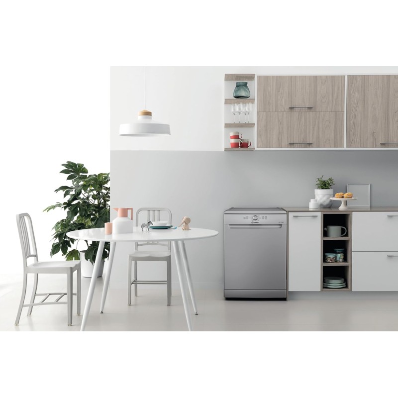 Indesit IN2FE14CNP80S, Lavastoviglie Libera Installazione Larghezza 60 cm, Profondità 59 cm, Altezza 85cm, Lavastoviglie Esterna Con Capacità 14 coperti, Classe Energetica E